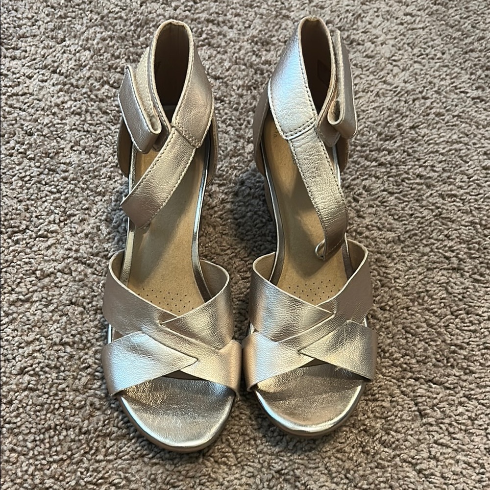 Cloudsteppers by Clarks Silver Heels